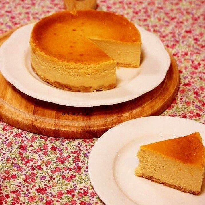 混ぜて焼くだけ簡単♪さつまいもチーズケーキ